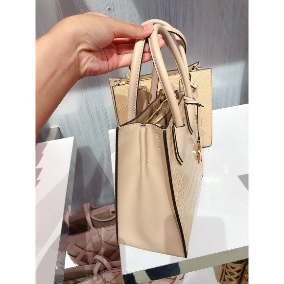 Michael Kors MERCER Medium Messenger Snakeskin Leather Crossbody Bag Buff $398 - Picture 8 of 12